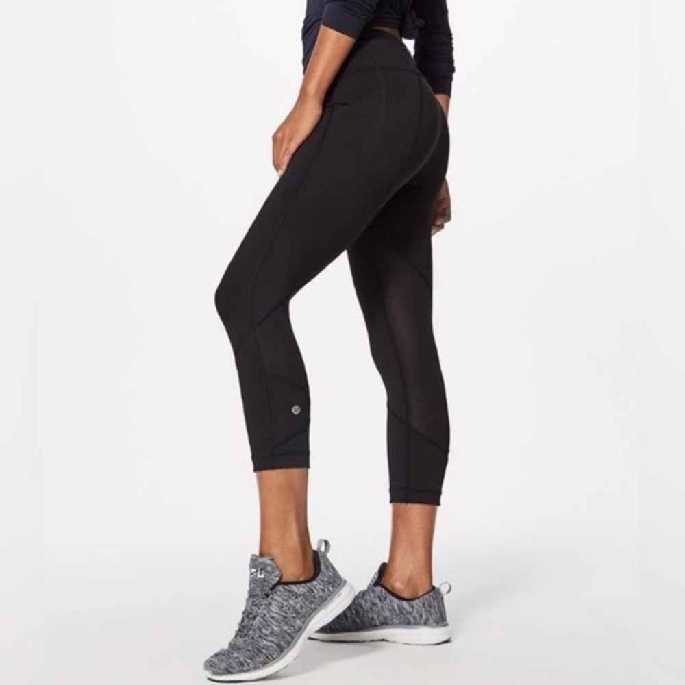 Lululemon Black Pace Rival 22" Crop Leggings Womens Size 4